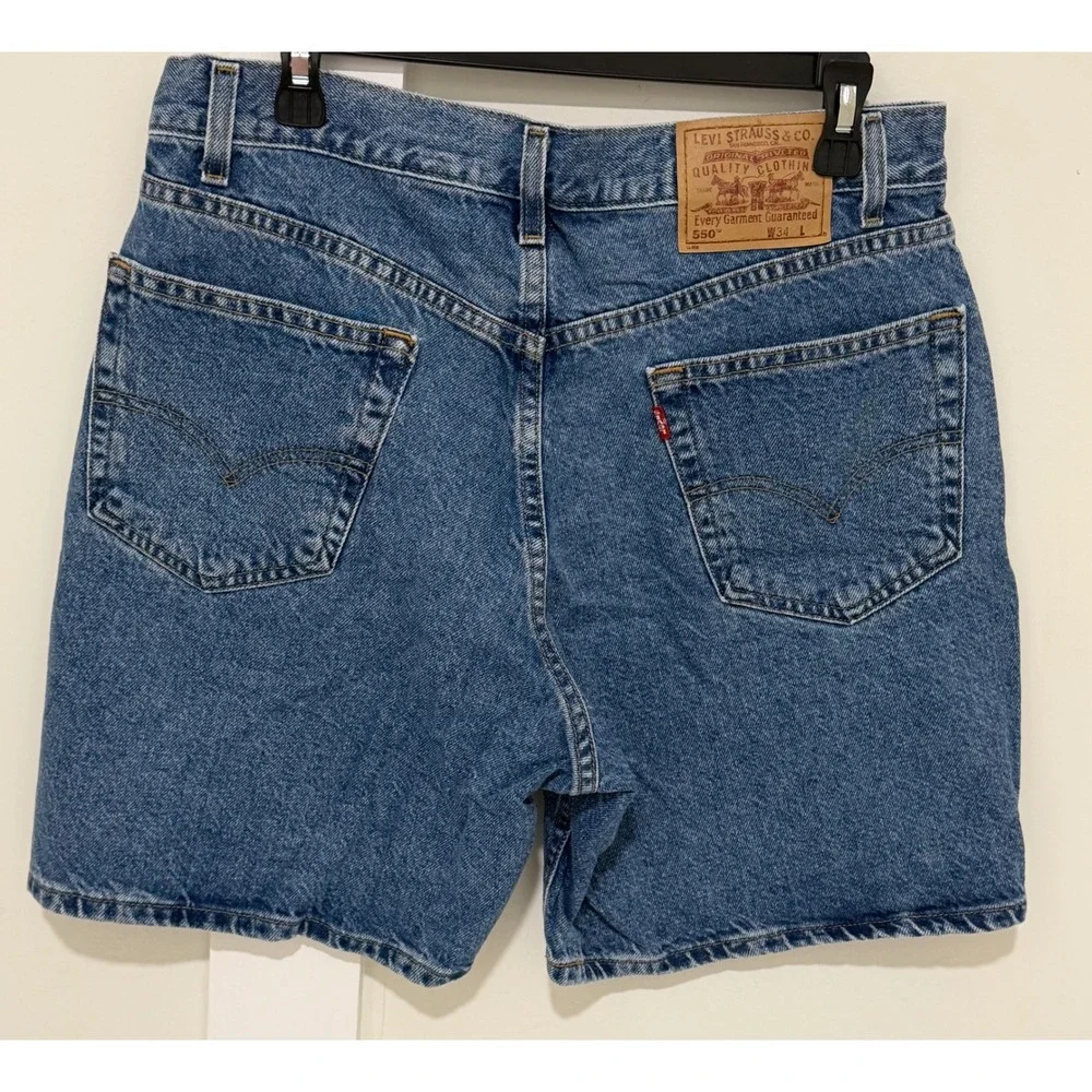 Levis levi 550